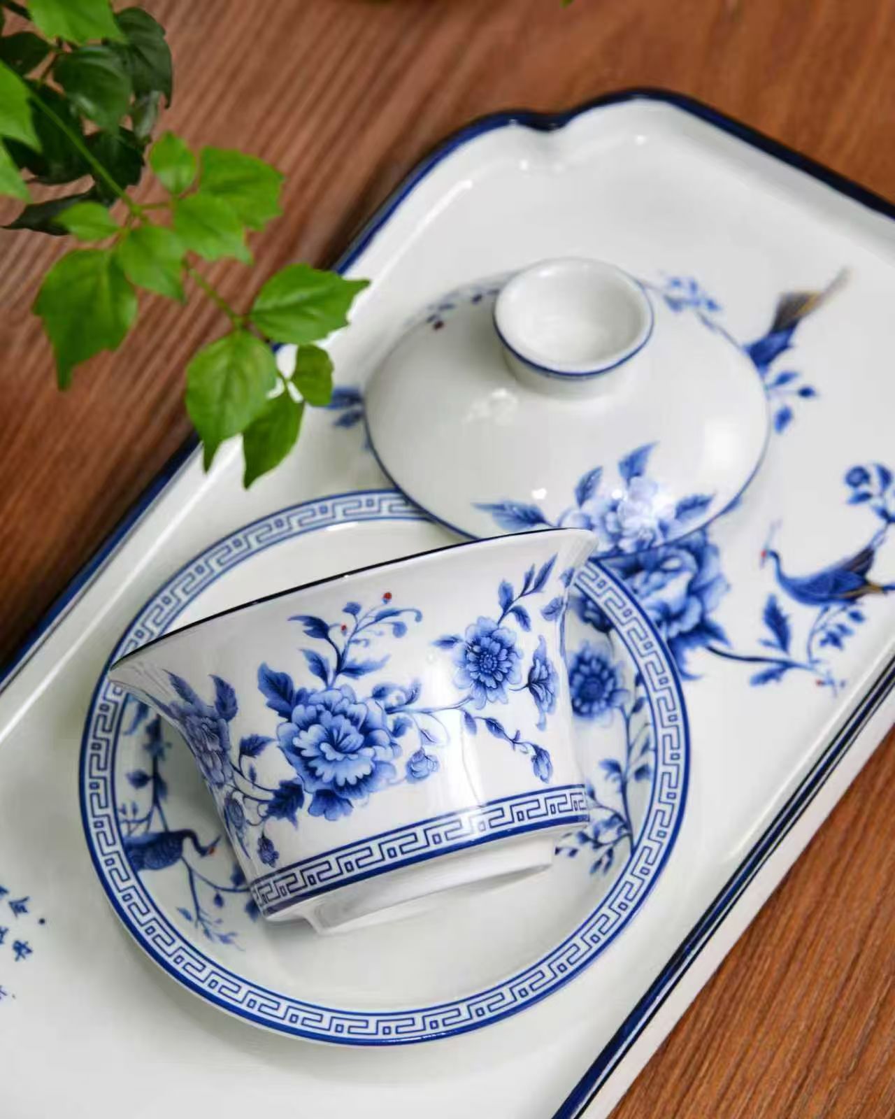 2025年岁末2026年初,唐山骨质瓷茶具新款上市,可作为2026年马年伴手礼随手礼,清新文艺的骨质瓷日式小茶具,给人一种赏心悦目的感觉。唐山骨瓷餐具批发手机微信:133-7345-1688