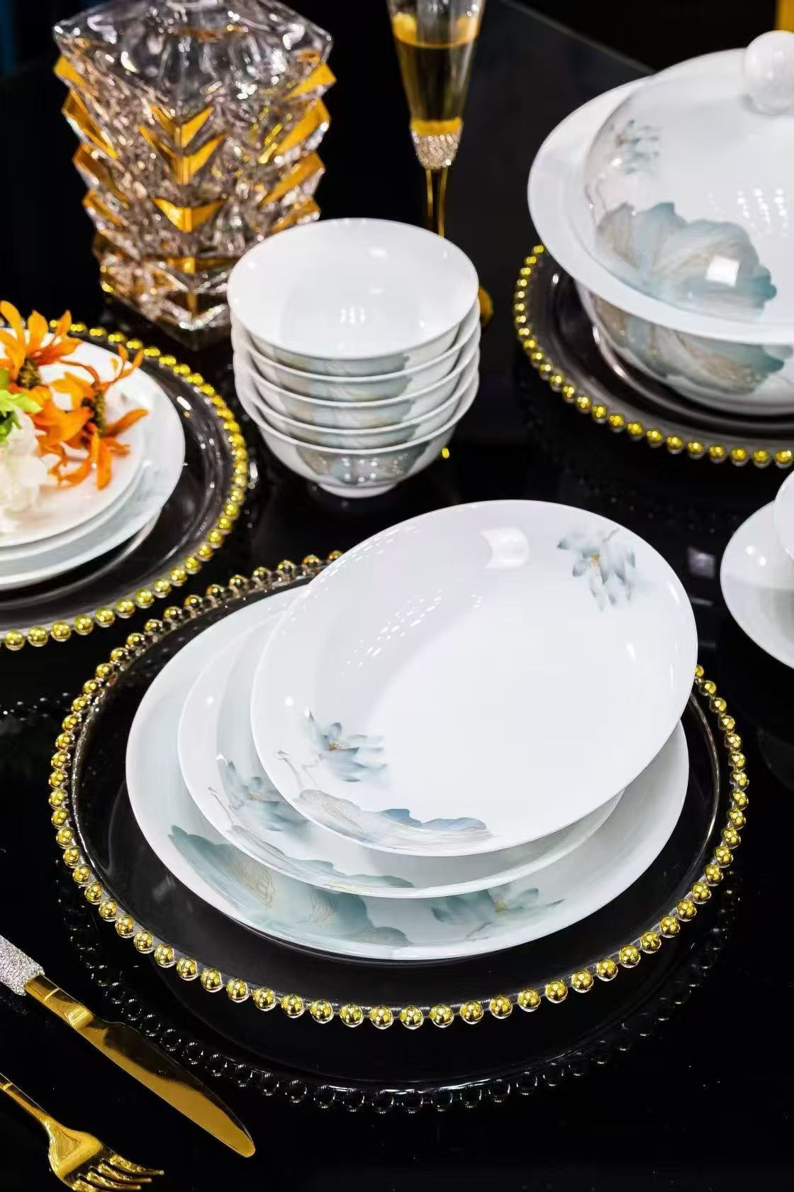 唐山骨瓷餐具厂家，唐山骨瓷餐具白胎，唐山骨瓷餐具品牌，唐山骨瓷餐具酒店摆台，唐山骨瓷餐具小配套，唐山骨瓷酒店摆台餐具厂家，唐山骨瓷餐具品牌绅士虎陶瓷，唐山陶瓷餐具厂家，唐山陶瓷餐具品牌