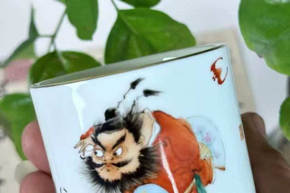 手绘钟馗功夫茶杯，唐山骨瓷手绘艺术瓷手绘钟馗陶瓷杯子，纯手绘艺术瓷礼品瓷杯子，手绘骨质瓷茶杯功夫茶杯功夫茶具茶杯，高档艺术瓷礼品瓷手绘骨质瓷茶具茶杯