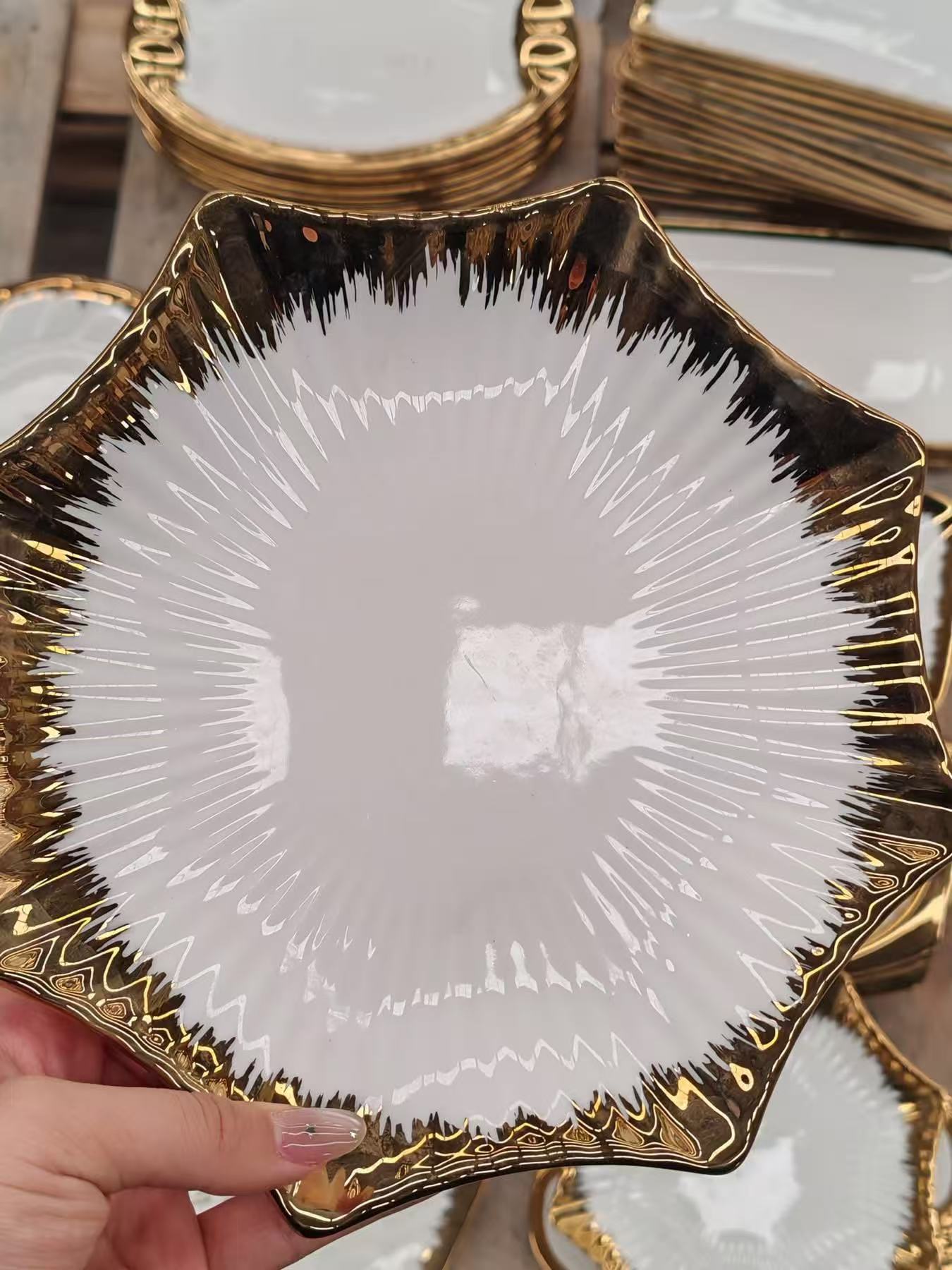 Luxury golden ceramic bowls wholesale.Wechat/WhatsApp:0086 13315540382,ceramicbowls